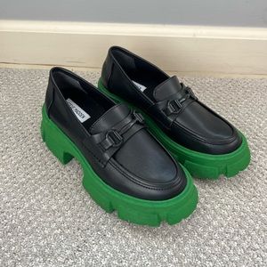 Steve Madden Women's Trifecta Loafer Size 7.5